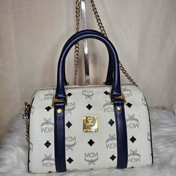 ✨️💙 MCM small visetos blue + whiteleather boston bag✨️💙